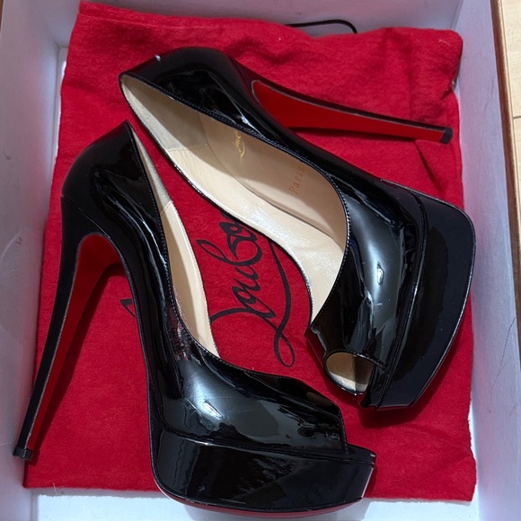 Christian Louboutin Glossy Black Peep Toe Heels - Picture 1 of 6